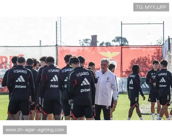 青春风暴掀起欧冠风云 巴黎青训球员如何闯出一片天地